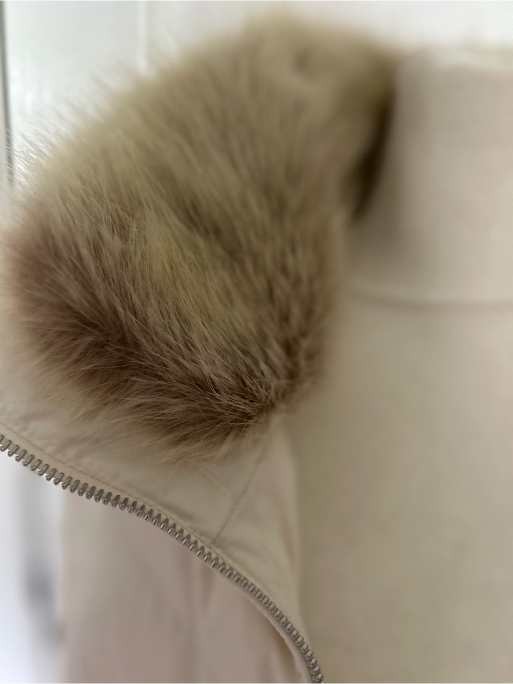 Talbots Cream Quilted Puffer Vest with Faux Fur Trim Size Large Petite - Picture 8 of 11